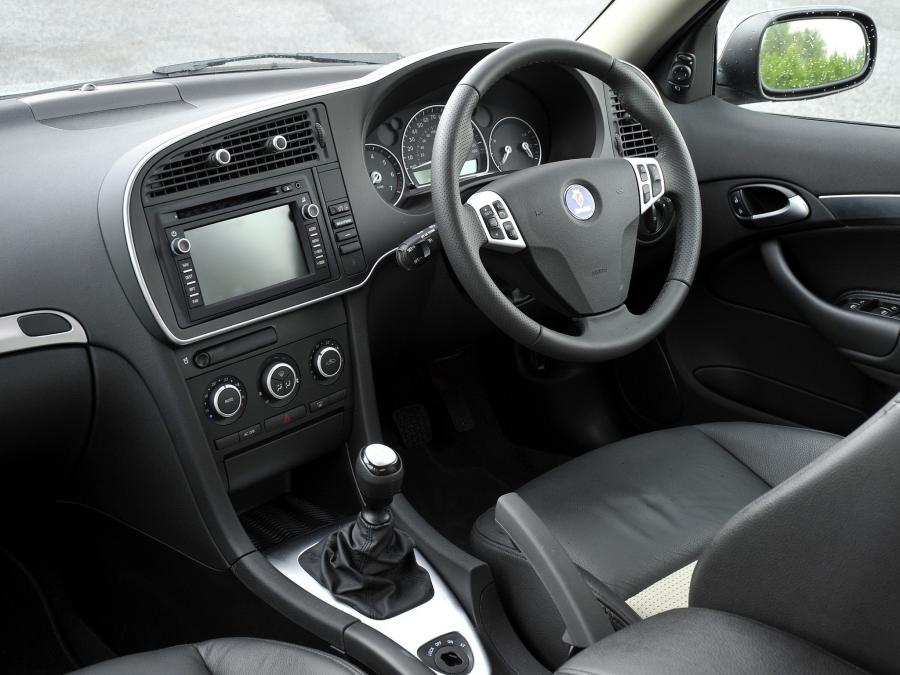  Saab 9-3 Aero Sport Sedan 2008 года  (UK) (фото 12 из 12)
